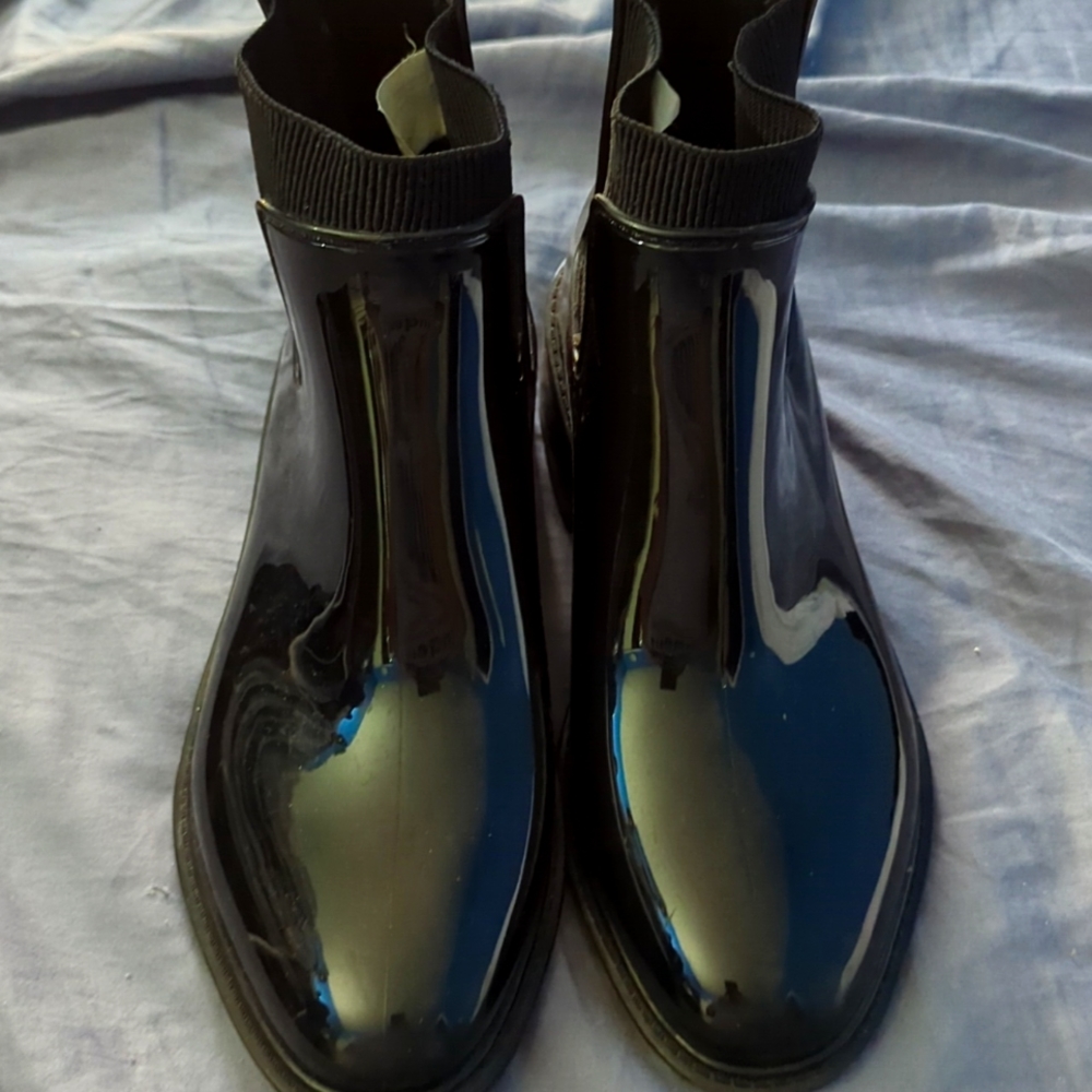 Rain Boots size 9 black